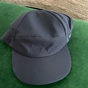 Lululemon hat